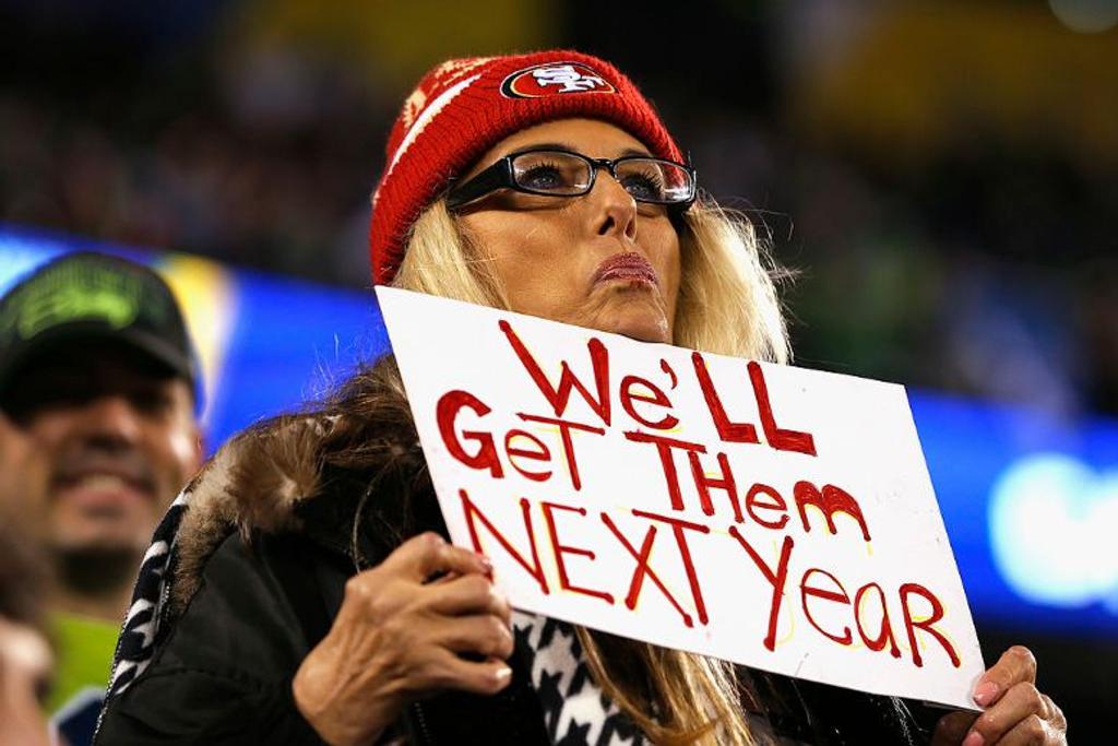 funny nfl crowd signs