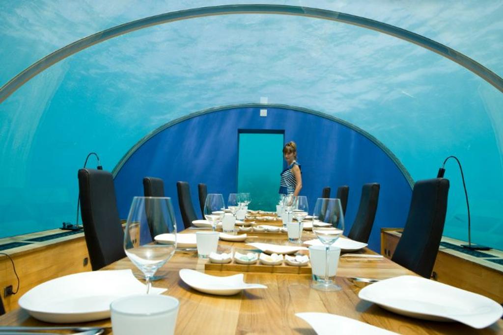 underwater restaurant maldives attractions