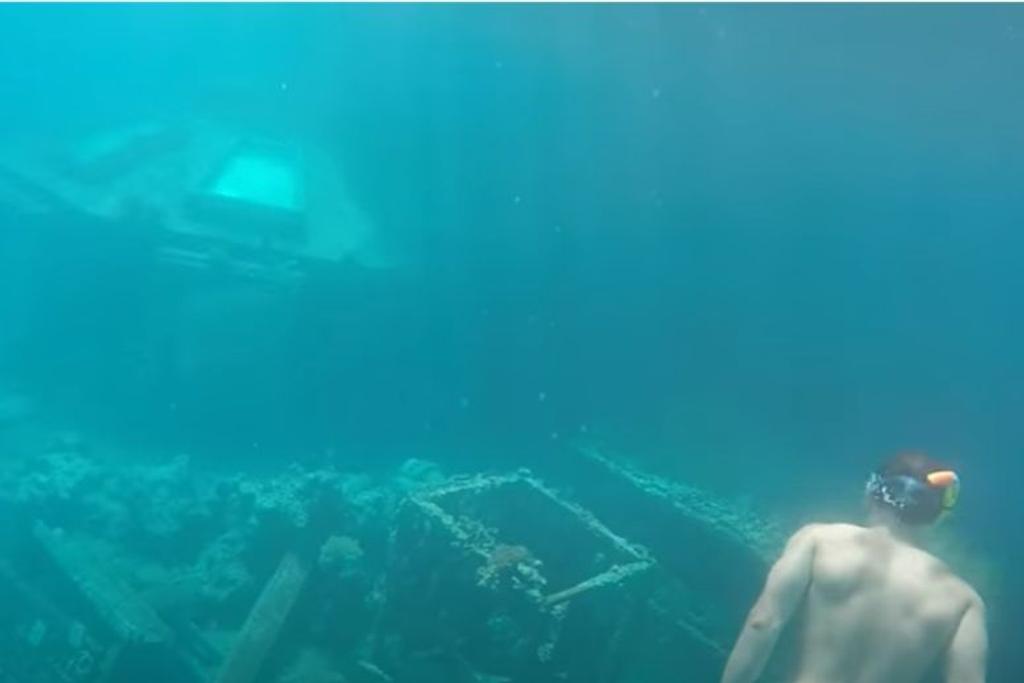 underwater restaurant mystery discovery