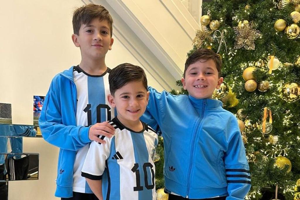 Messi Sons FIFA World Cup 