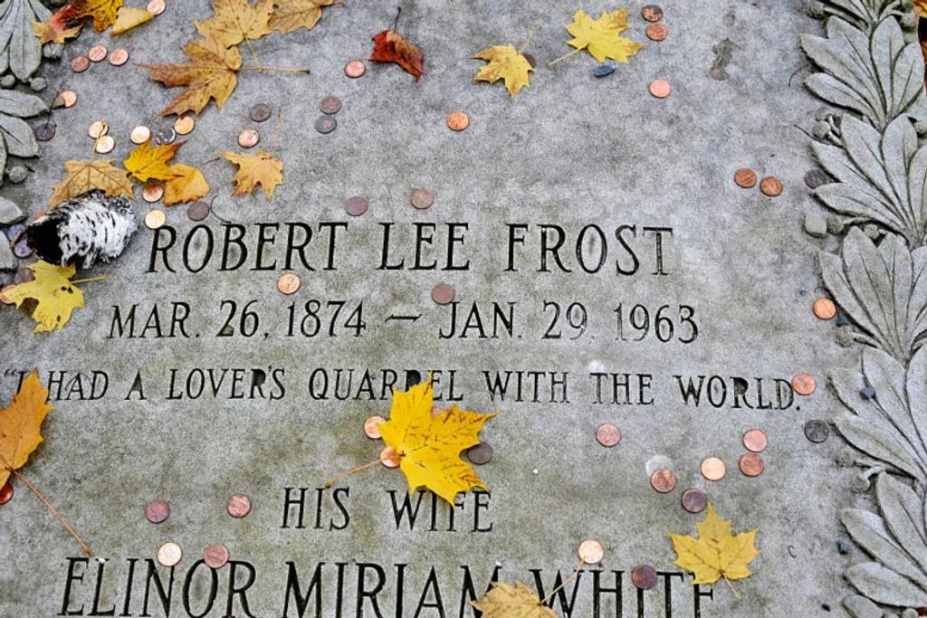 Funny gravestone Robert Lee Frost